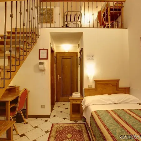 Hotel Collodi 2*