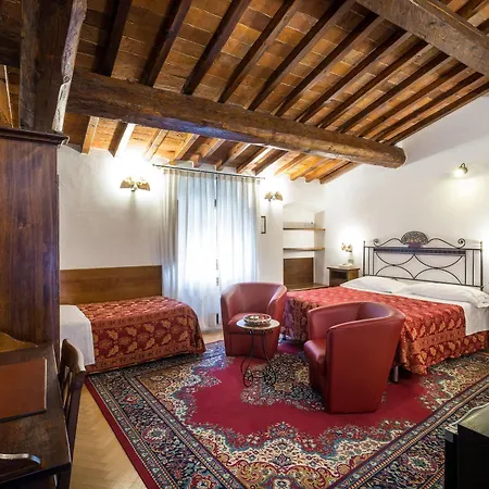 Hotel Collodi 2*