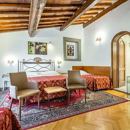 Hotel Collodi 2*